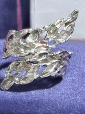 Elegant Sterling 925 Silver Leaf Women's ring